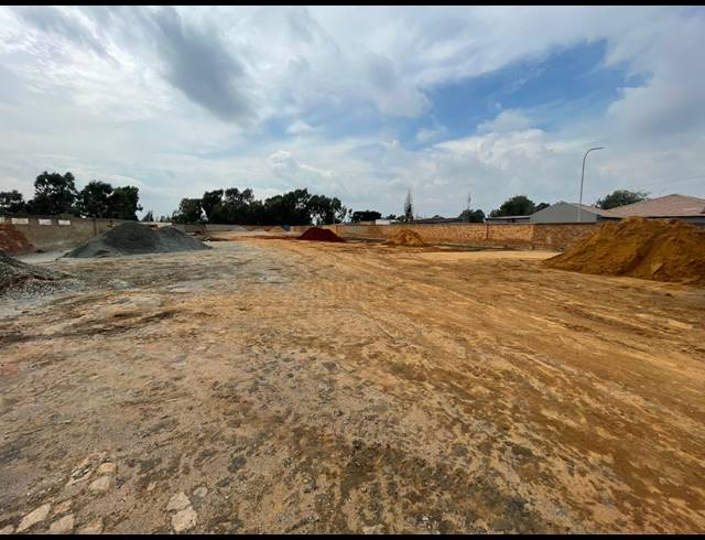 6,817M² INDUSTRIAL YARD FOR SALE IN ANZAC